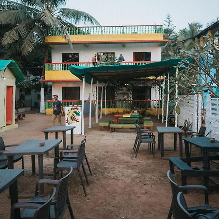 Rasta Mansion Beach Hostel And Rooms Arambol Luaran gambar