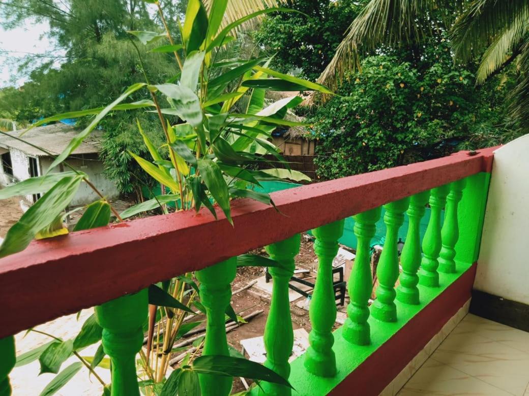 Rasta Mansion Beach Hostel And Rooms Arambol Luaran gambar